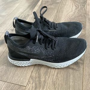 Nike Epic React Women’s tennis shoe